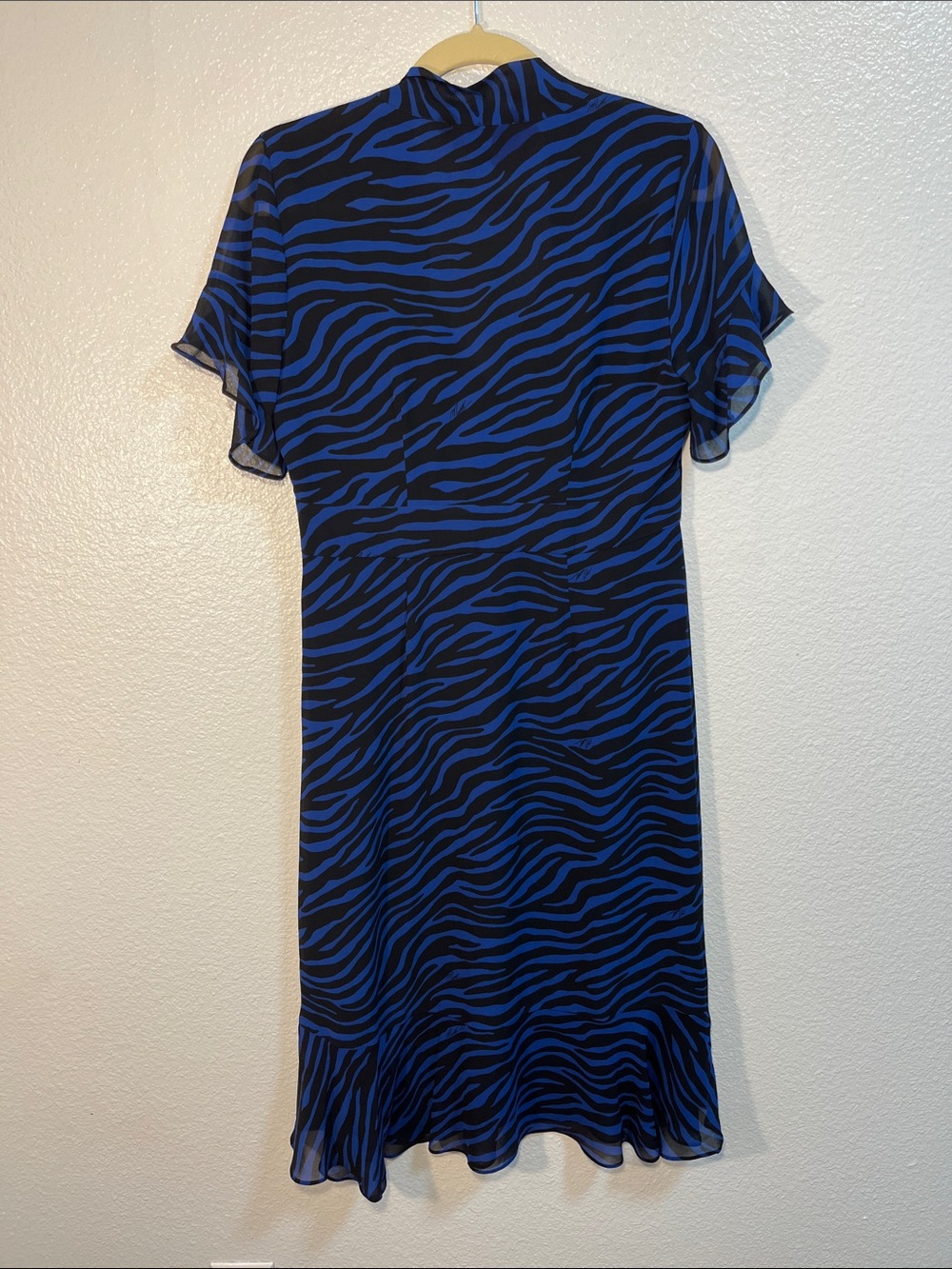 Michael Kors Blue Zebra Print Flutter Sleeve Dress – NWT Size Small - Picture 6 of 6